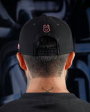 Boné Snapback Mr.Bunny Company Patch - Preto Vermelho